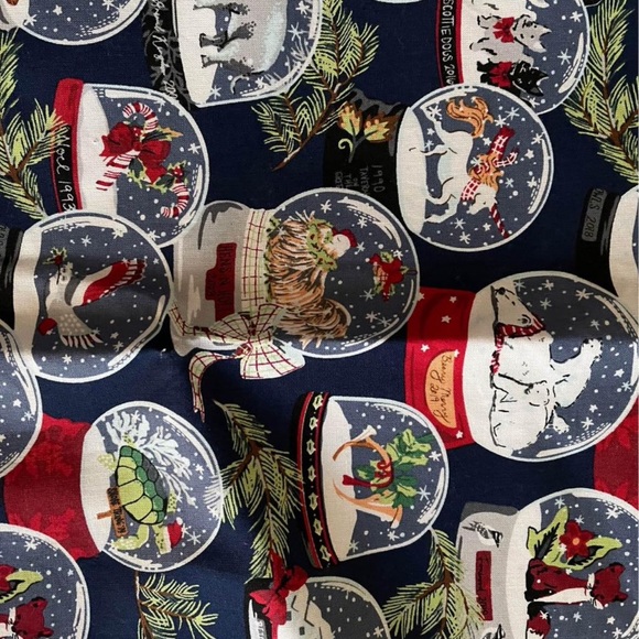 Brand new Vera Bradley tree skirt in package - Picture 2 of 3